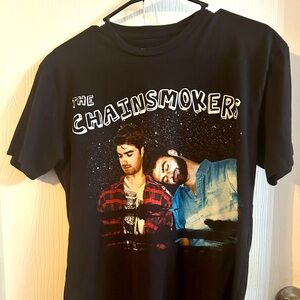 2017 The Chainsmokers Memories Concert Tour tee. Sz medium. Excellent condition
